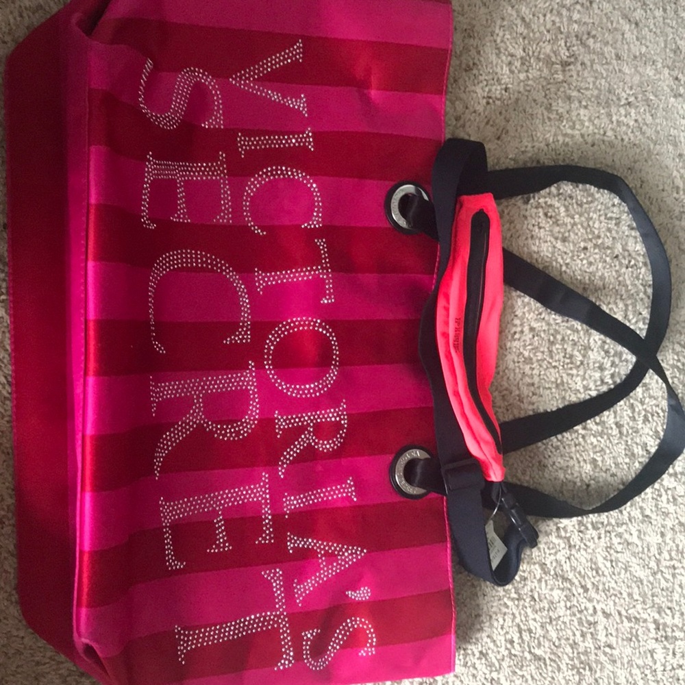 Victoria’s secret bag and a PINK brand Fannypack